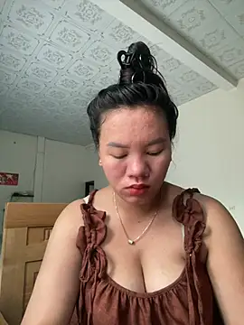 Snapshot of Suki-love chatting on July 14, 2026, 11:00 pm Suki-love online show from July 14, 2026, 11:00 pm