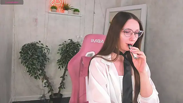 Snapshot of Alexa_Carte chatting on June 26, 2026, 9:26 am Alexa Carte online show from June 26, 2026, 9:26 am