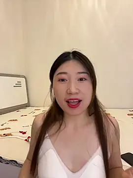 qiuqiu 018 online show from May 23, 2026, 11:15 pm