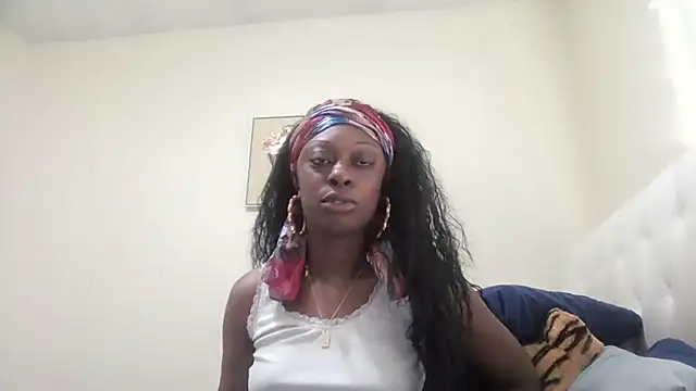 Prettylondond online show from June 19, 2026, 3:40 pm