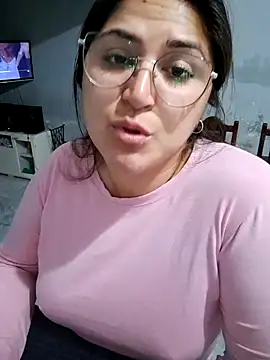 Snapshot of morena95_ chatting on June 3, 2026, 1:45 pm morena95 online show from June 3, 2026, 1:45 pm