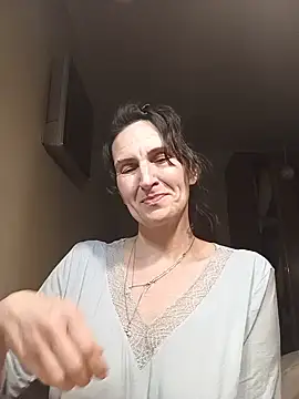 Alene Lorrie online show from June 1, 2026, 9:58 pm