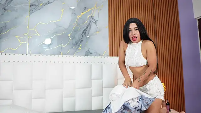Snapshot of lovelycolombiaangelll chatting on June 2, 2026, 2:33 am lovelycolombiaangelll online show from June 2, 2026, 2:33 am