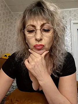 Kitty-MEOWW online show from July 14, 2026, 2:01 pm