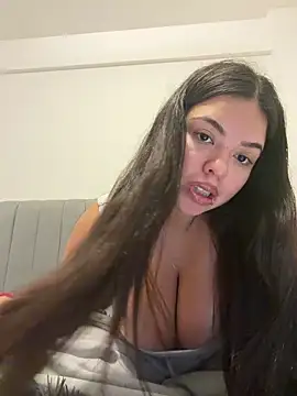 missxxmia online show from June 3, 2026, 12:22 am