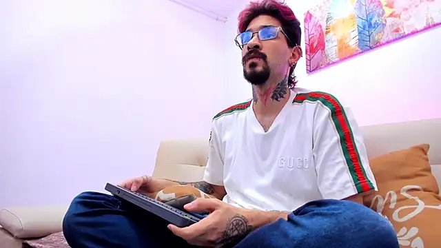 Jonathan Soto online show from May 29, 2026, 3:56 am