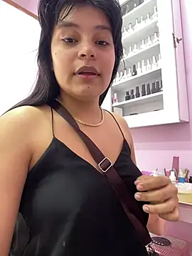 Samantha Torrez1 online show from May 27, 2026, 3:41 pm