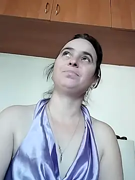 Snapshot of AniaCool77 chatting on June 8, 2026, 4:24 am AniaCool77 online show from June 8, 2026, 4:24 am