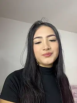 Snapshot of Amelie_rouse chatting on August 5, 2026, 6:46 pm Amelie rouse online show from August 5, 2026, 6:46 pm
