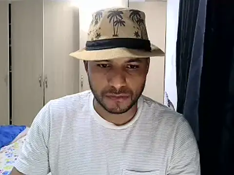 Snapshot of Bruno_vip chatting on June 24, 2026, 11:46 pm Bruno vip online show from June 24, 2026, 11:46 pm
