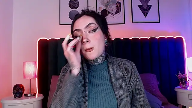 Scarleth Fg  online show from May 27, 2026, 11:12 pm