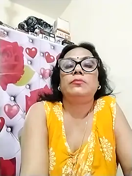 sampachatterjee234 online show from July 13, 2026, 4:06 pm