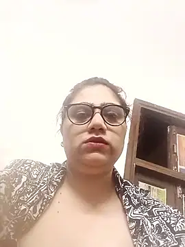 yourchahat27 online show from June 9, 2026, 7:59 pm