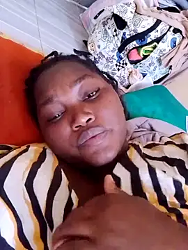 Snapshot of Cute-mish chatting on July 16, 2026, 7:27 am Cute-mish online show from July 16, 2026, 7:27 am