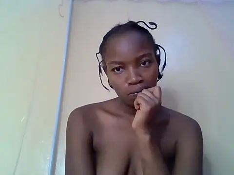 Snapshot of aliana082169 chatting on July 15, 2026, 8:43 am aliana082169 online show from July 15, 2026, 8:43 am