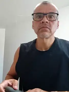 Gaceru01006 online show from May 28, 2026, 2:12 pm