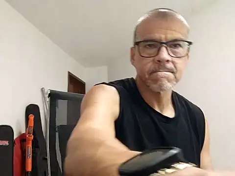 Snapshot of Gaceru01006 chatting on June 26, 2026, 2:12 pm Gaceru01006 online show from June 26, 2026, 2:12 pm