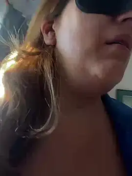 lulupiecitosamor online show from July 2, 2026, 1:50 pm
