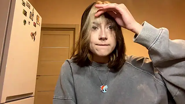 YourFavoriteAltgirl online show from May 28, 2026, 9:21 pm