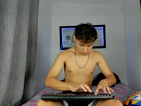 Snapshot of Fuck_Bunnnyy chatting on May 27, 2026, 12:34 pm Fuck Bunnnyy online show from May 27, 2026, 12:34 pm