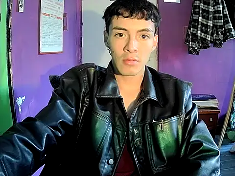 crisanto8 online show from May 26, 2026, 10:30 pm
