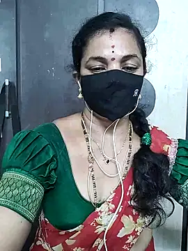 Snapshot of Leela_555 chatting on May 31, 2026, 12:22 pm Leela 555 online show from May 31, 2026, 12:22 pm