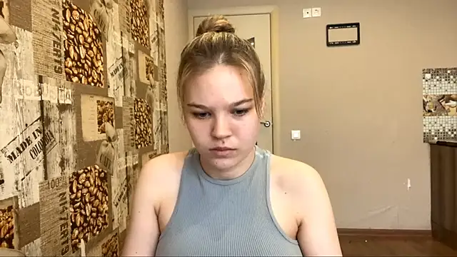 HellyRay online show from May 26, 2026, 1:09 pm