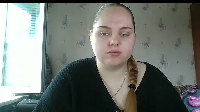 Snapshot of SoftHypnose chatting on June 25, 2026, 8:19 am SoftHypnose online show from June 25, 2026, 8:19 am