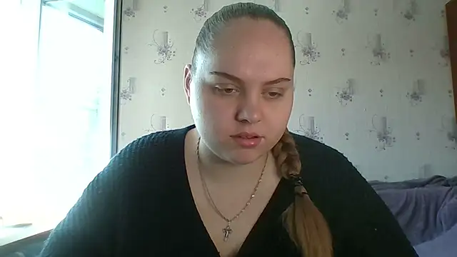 Snapshot of SoftHypnose chatting on June 4, 2026, 7:24 am SoftHypnose online show from June 4, 2026, 7:24 am