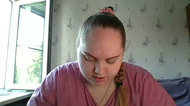 Snapshot of SoftHypnose chatting on June 5, 2026, 10:54 am SoftHypnose online show from June 5, 2026, 10:54 am
