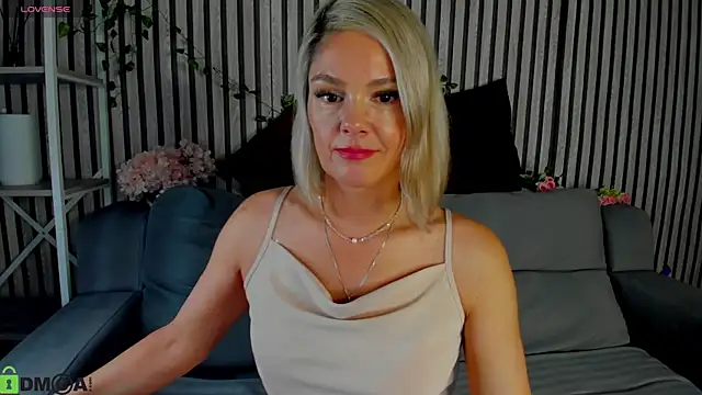 Snapshot of Betty_Brock chatting on June 2, 2026, 1:16 am Betty Brock online show from June 2, 2026, 1:16 am