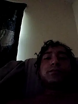 Snapshot of lonlyandhorney chatting on July 3, 2026, 10:05 pm lonlyandhorney online show from July 3, 2026, 10:05 pm