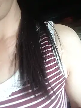 Elfledaa online show from July 4, 2026, 3:13 am