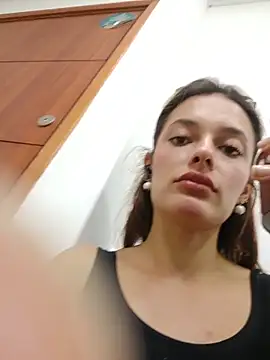 Snapshot of karenarango chatting on June 2, 2026, 3:56 pm karenarango online show from June 2, 2026, 3:56 pm