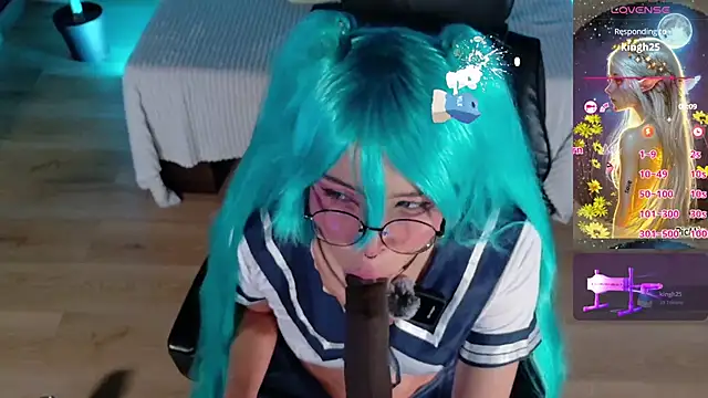 Snapshot of emmanakamura chatting on May 29, 2026, 10:32 am emmanakamura online show from May 29, 2026, 10:32 am