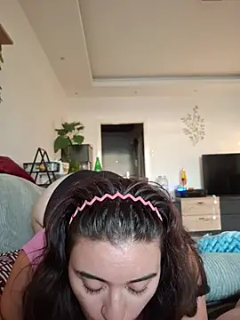 CurvyyMomy online show from July 11, 2026, 6:08 pm