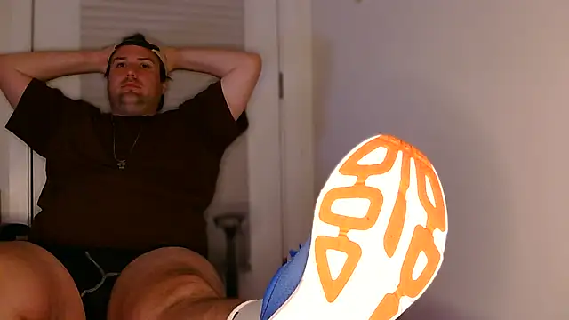ChubbyGayBigFeet online show from May 24, 2026, 8:03 am