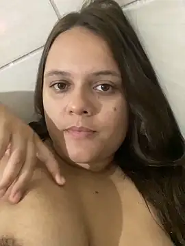 Snapshot of Laryssinha_69 chatting on June 3, 2026, 1:50 am Laryssinha 69 online show from June 3, 2026, 1:50 am