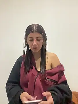Snapshot of ruivinha_uai chatting on June 2, 2026, 12:54 am ruivinha uai online show from June 2, 2026, 12:54 am