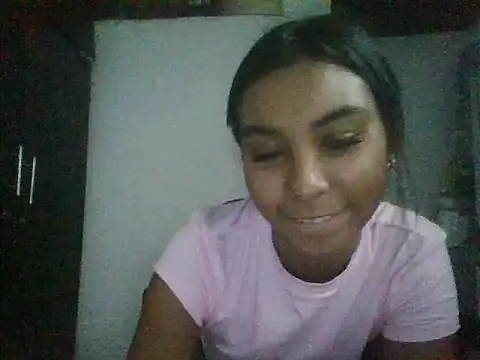 Snapshot of Kimcrazy_hot chatting on May 29, 2026, 5:02 am Kimcrazy hot online show from May 29, 2026, 5:02 am