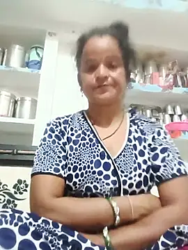 Snapshot of Cut_payi chatting on June 9, 2026, 8:32 pm Cut payi online show from June 9, 2026, 8:32 pm
