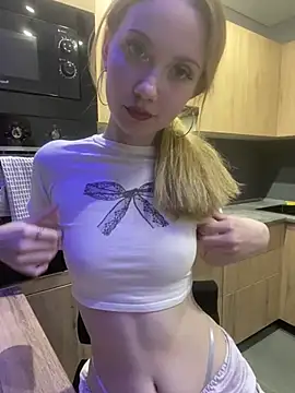 MiraNight online show from May 31, 2026, 6:09 pm