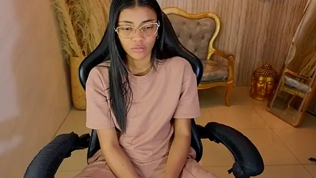 valentina gomez s online show from July 13, 2026, 7:46 pm