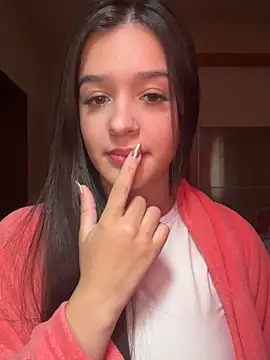 julhya duarte online show from June 16, 2026, 5:13 pm