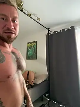 HotHotPursuit1 online show from July 3, 2026, 6:58 pm