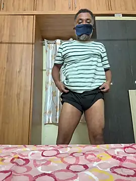 Snapshot of syntaxbear chatting on July 31, 2026, 5:51 am syntaxbear online show from July 31, 2026, 5:51 am