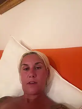 Sofia beee online show from June 28, 2026, 12:28 am