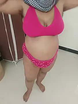 Snapshot of sexy_neha90 chatting on July 15, 2026, 2:40 am sexy neha90 online show from July 15, 2026, 2:40 am