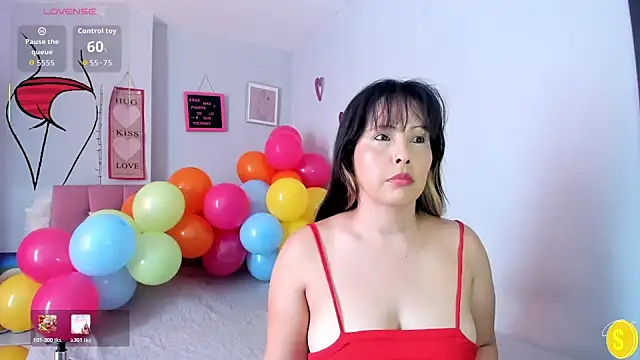 Snapshot of sharonbarn chatting on July 26, 2026, 4:25 pm sharonbarn online show from July 26, 2026, 4:25 pm