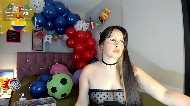 Snapshot of sharonbarn chatting on June 30, 2026, 10:43 pm sharonbarn online show from June 30, 2026, 10:43 pm